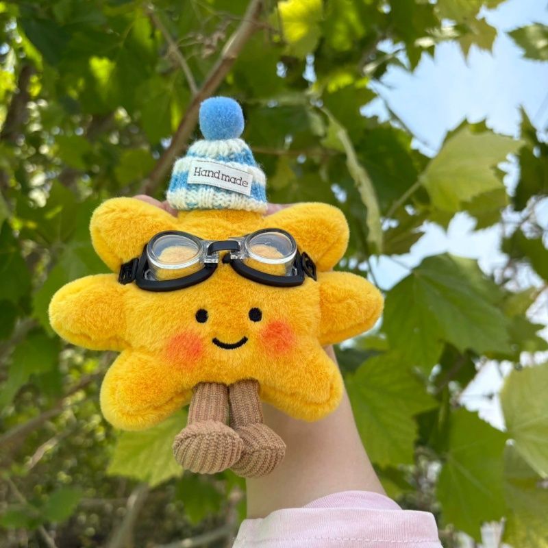Adorable Sunflower Plush Toy - Cute Backpack Charm for School, Car Keychain, Couple & Student Gift Idea
